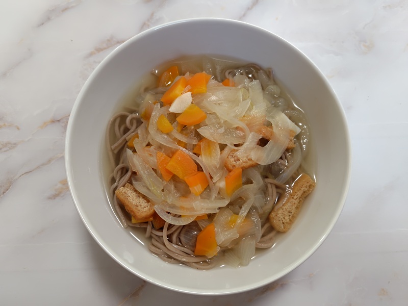 にんにく玉ねぎ人参そば