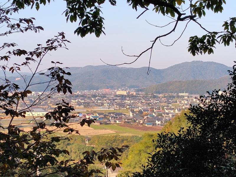 楯築遺跡の頂上から撮影した北側の風景